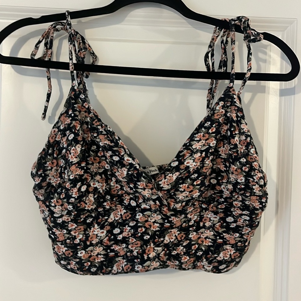 Abercrombie & Fitch cropped tank top